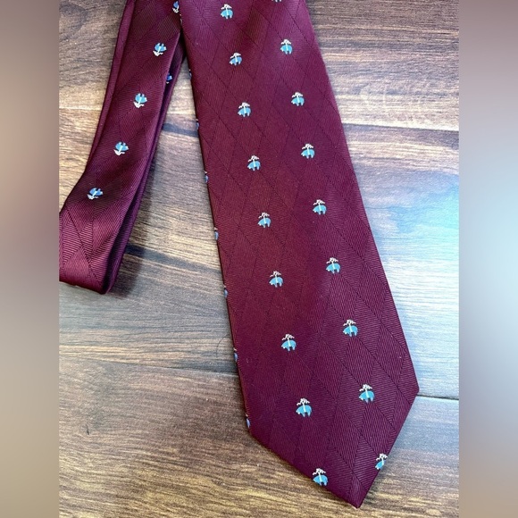 BROOKS BROTHERS “346” Red and Blue Silk Stain Resistant Tie - Picture 6 of 9